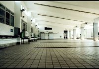 Układanie płytek – poradnik dla początkujących glazurników