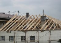 Jakie mają zalety dachy z płyt warstwowych?