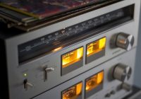 Wzmacniacz lampowy – brzmienie niezwykłej jakości w twoim domu