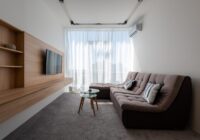 Kanapa z funkcją spania – czym kierować się przy jej zakupie?