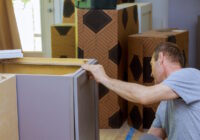 Renowacja frontów meblowych – kiedy może okazać się niezbędna? Renowacja frontów meblowych – kiedy może okazać się niezbędna?