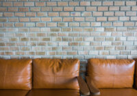 Tapety cegła – praktyczne i efektowne rozwiązanie do każdego wnętrza